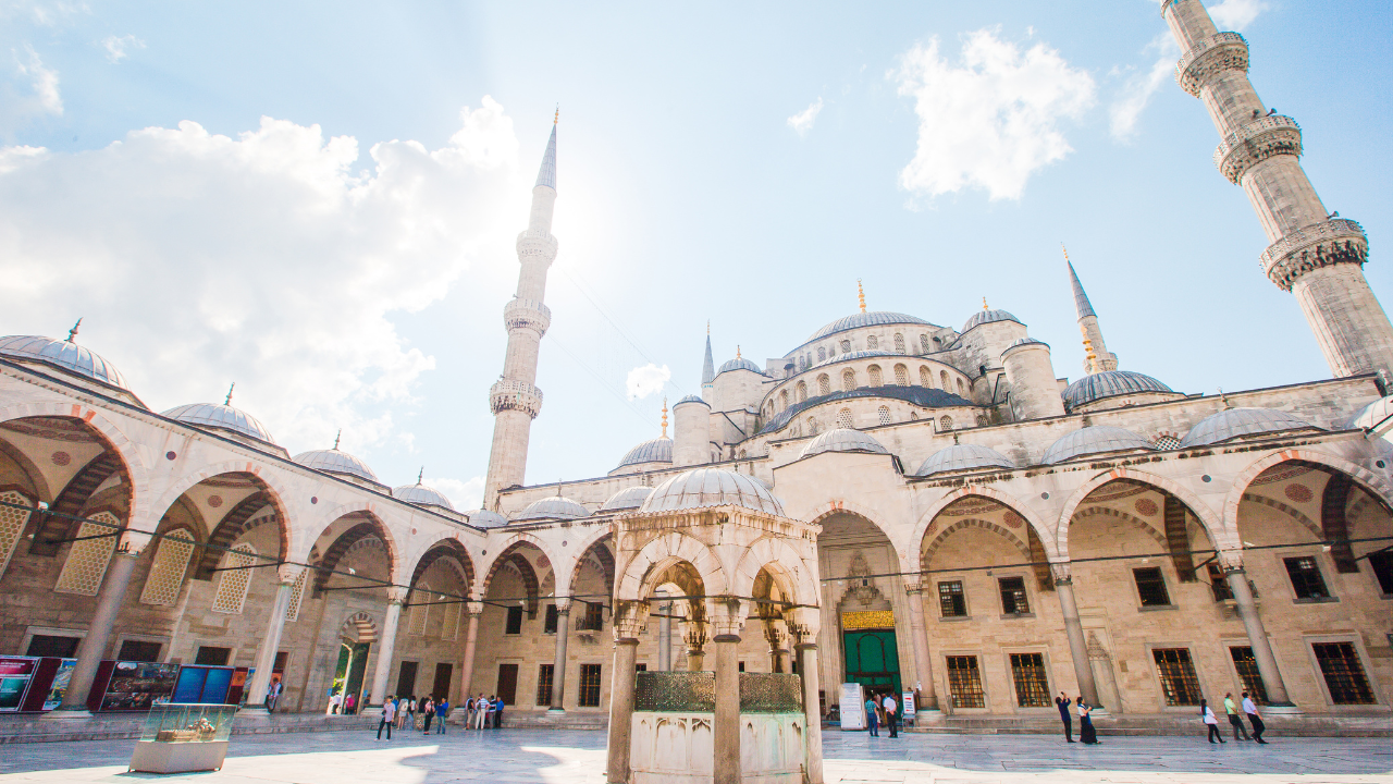 Blue-Mosque-Sultan-Ahmed-Mosque