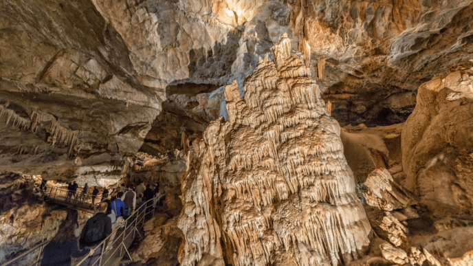 Top 10 Caves in the USA