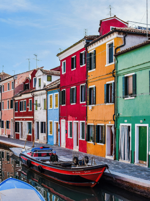 15 Rainbow‑Hued Streets Around the World