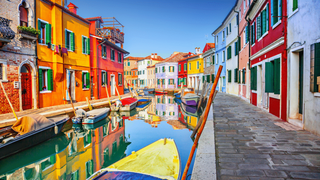 6. Fondamenta Pontinello – Burano, Italy