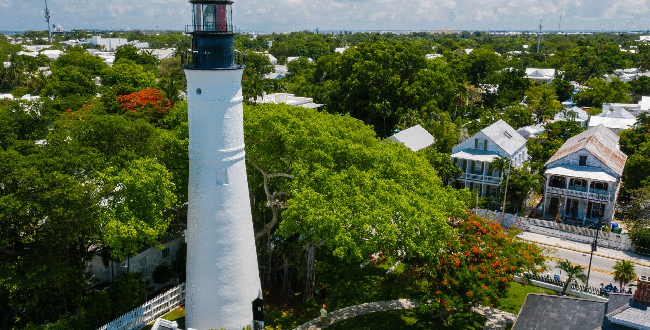 10 Breathtaking Islands in the United States