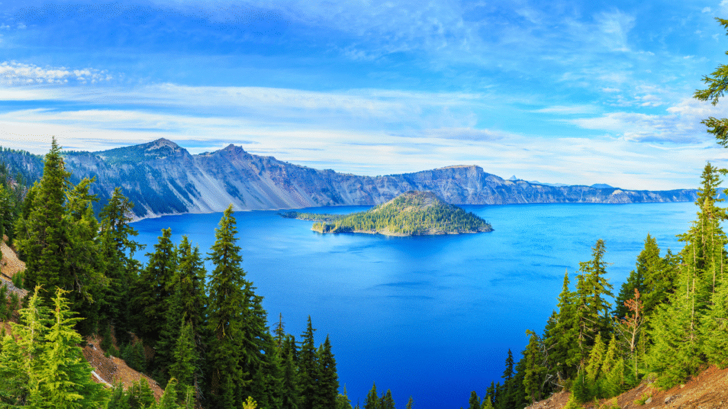 10 Most Beautiful Lakes to Visit in the U.S.