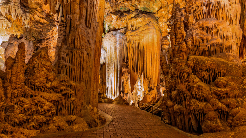 7. Luray Caverns – Virginia