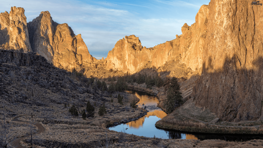 6.Smith Rock State Park, Oregon