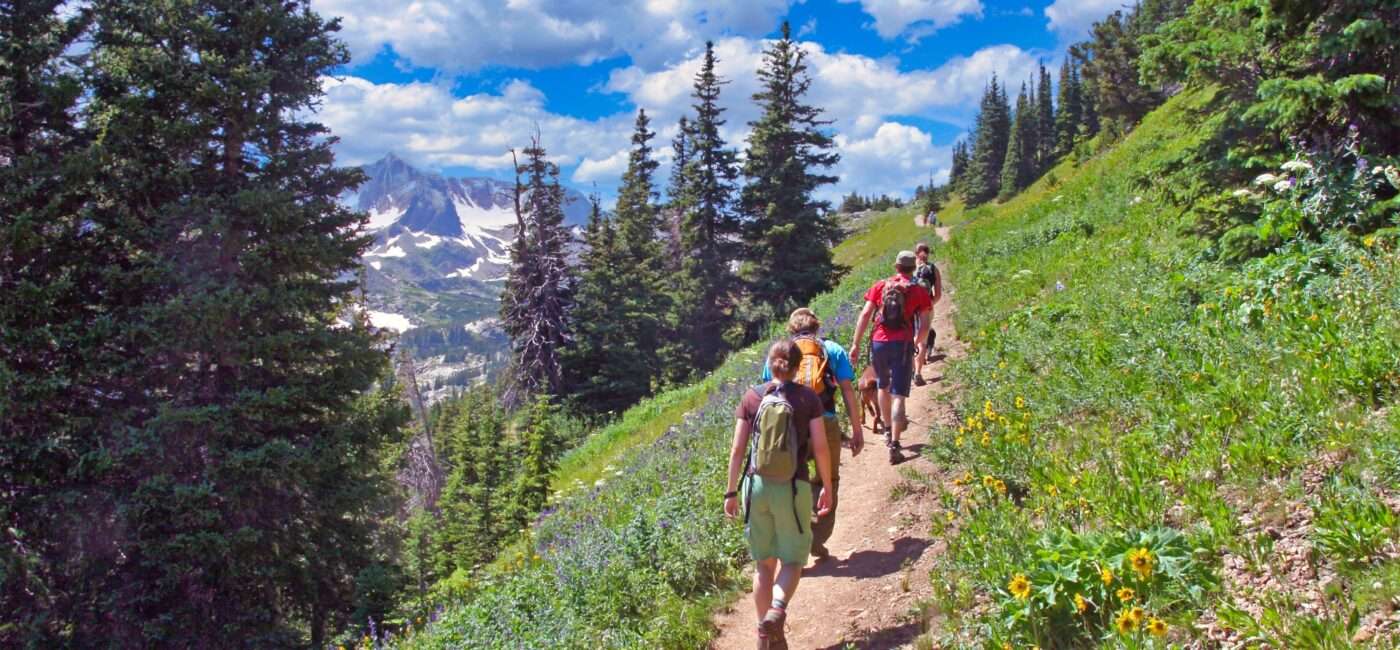 10 Best Hiking Trails in West Coast for Spring Getaway