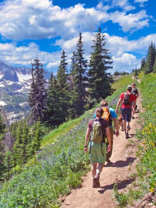 10 Best Hiking Trails in West Coast for Spring Getaway