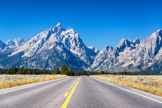 10 Best Road Trip Routes in Wyoming