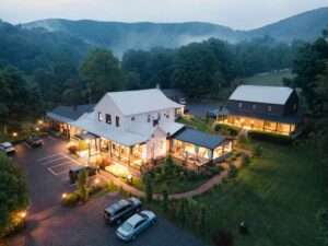 10 Historic Inns in America That Have Been Open for Over 200 Years